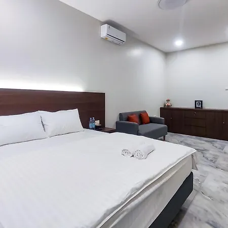 Urbanview Syariah Hotel Senen Jakarta